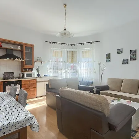 Apartman Aida Póla